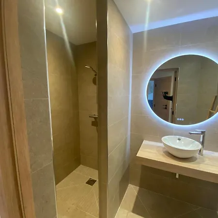 Marinesappartement, Et Soleil سان تروبيه